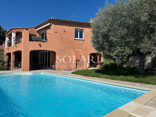 Seaside villa with pool and terrace 5