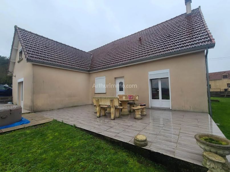 Vente maison 9 pièces 159 m² à Peronne (80200), 184 000 €