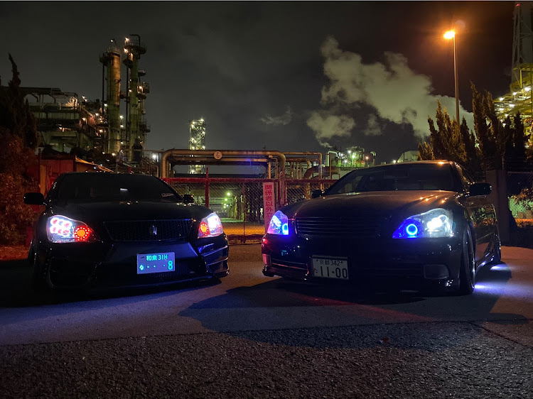 クラウンアスリートの#クラウン大好き・イカリング加工・いい19インチの日・いい20インチの日に関するカスタム事例の投稿画像1枚目