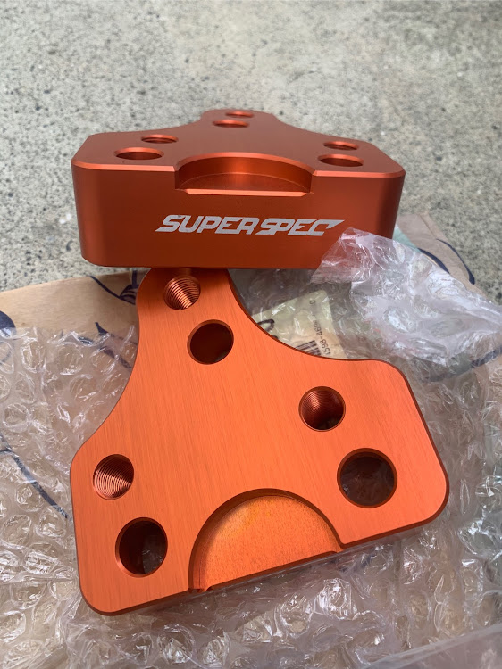 アルファードのキャンバープレート5度・ロールセンターアダプター・スキッドレーシング・どちらもほぼ美品に関するカスタム事例の投稿画像2枚目