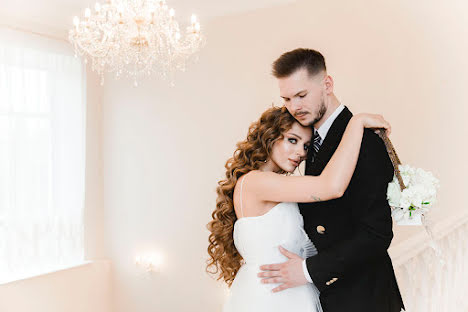 Fotógrafo de casamento Lyubov Volkova (liubavolkova). Foto de 19 de junho 2022