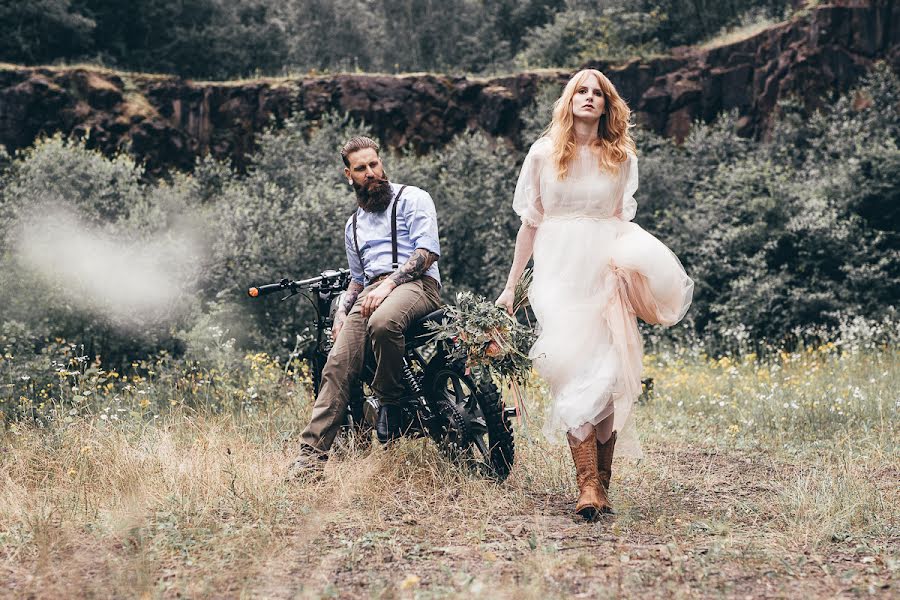 Fotografo di matrimoni Lukas Wawotschni (herrundfrauw). Foto del 22 luglio 2016