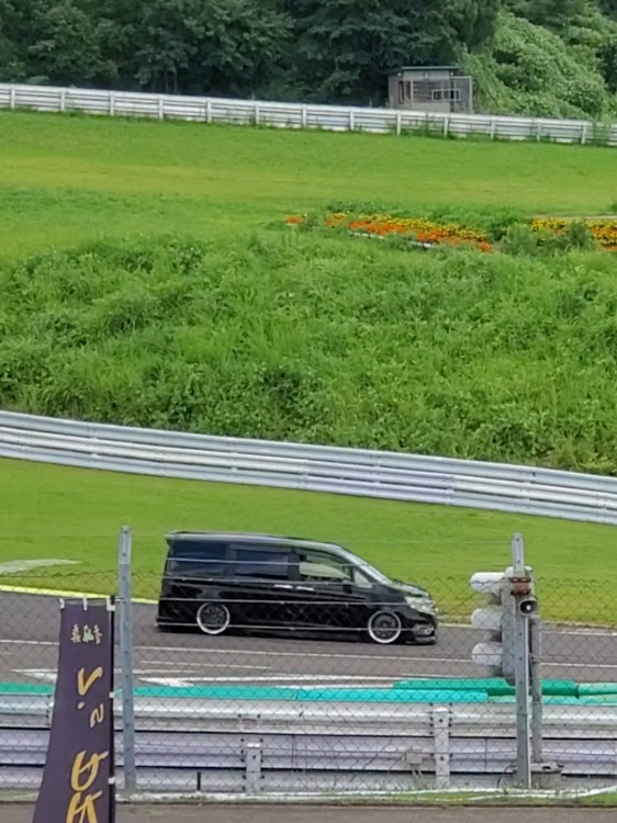 ステップワゴンスパーダのサーキットと愛車・ｺｰｽ走行・O浦弟ﾚｰｽ🏁🚘️・過去の写真・お題にのってみた！に関するカスタム事例の投稿画像1枚目