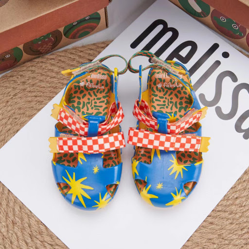 Title 6, Pure Color Childrens Fragrant Beach Shoes. Lig...