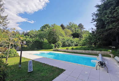 Maison avec piscine et terrasse 3