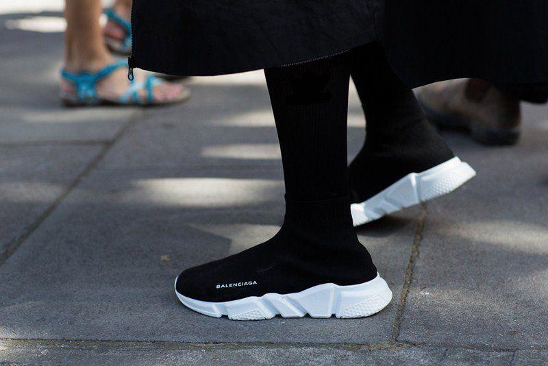 พาส่อง 5 รองเท้า Balenciaga ดาราใส่เยอะ แพงอะ แต่เก๋เว่อร์ 1