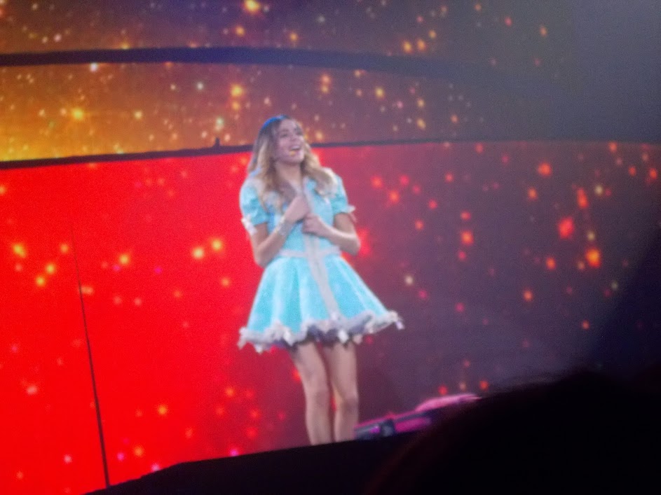 Mes photos de Violetta Live LV0PezdOhIN-hYZeIZ32k06S7KYrUfXPhIsXCQa7vA=w943-h707-no