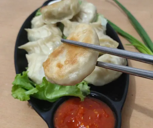 Chicken Pan Fried Momos