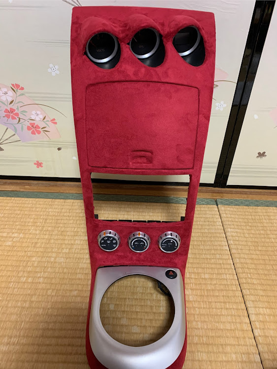 フェアレディZの張り替えdiy・スエード貼り・Z33に関するカスタム事例の投稿画像1枚目