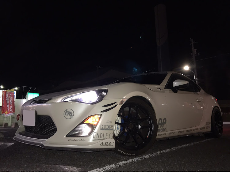 86のドライブ・コンビニ駐車場にて・86 zn6に関するカスタム事例の投稿画像1枚目