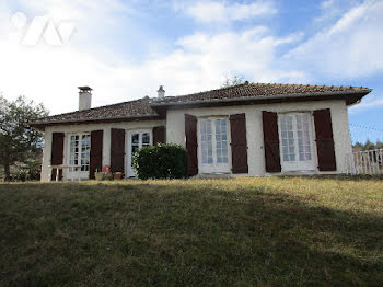 villa à Marcilly-le-Châtel (42)