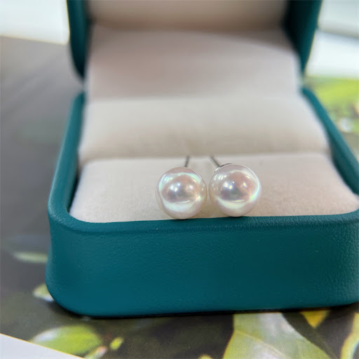 Title 9, 8-9mm Strong Light S925 Silver Classic Earrings...