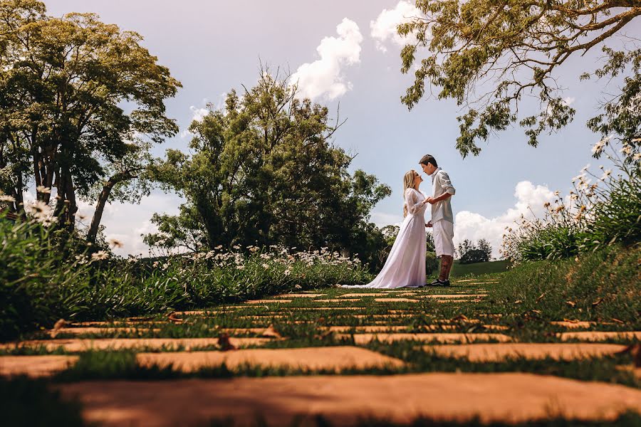 Wedding photographer Alessandro Nepomuceno (alessandron). Photo of 15 October 2021