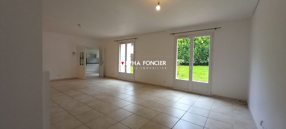 Location  maison 6 pièces 130 m² à Saint-Germain-en-Laye (78100), 3 000 €