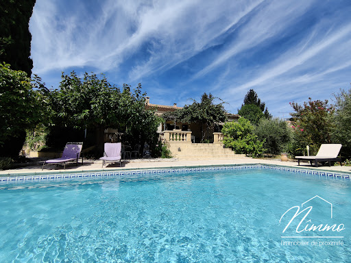 Villa with pool 4