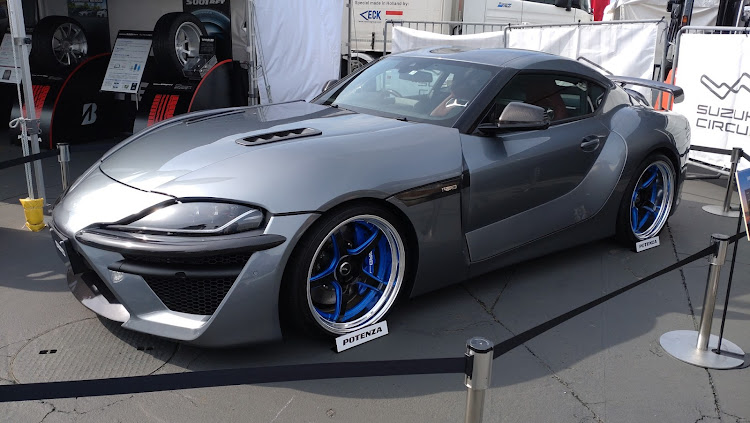 ウィッシュの鈴鹿サーキット・SUPER GTに関するカスタム事例の投稿画像9枚目