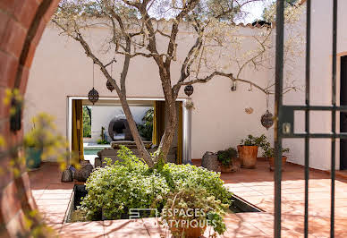 Maison avec piscine et terrasse 8