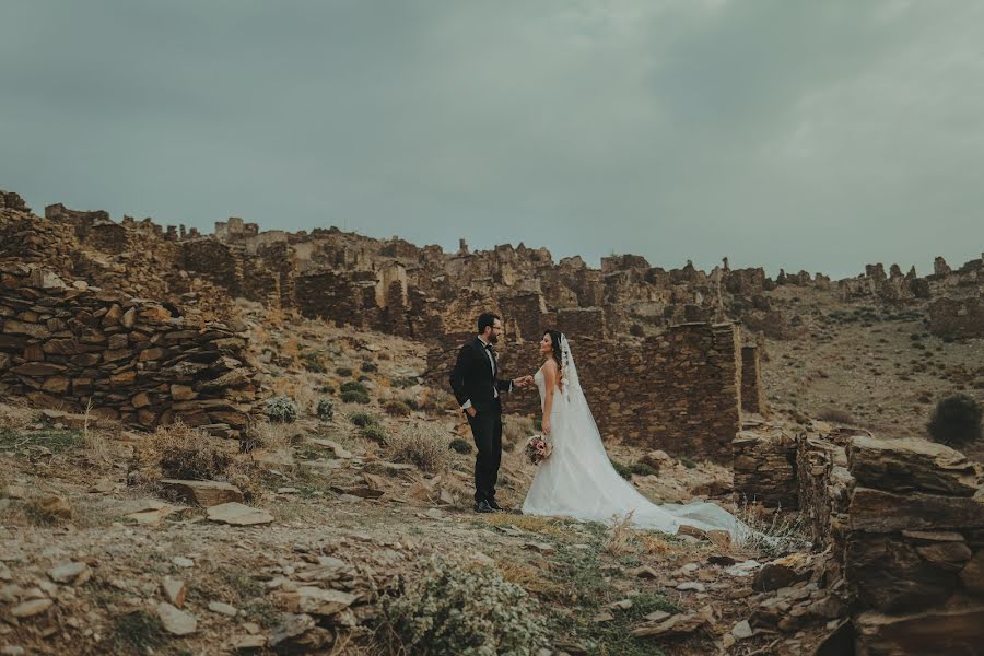 Fotógrafo de casamento Fethi Beşol (yedincisanatpro). Foto de 8 de janeiro 2019