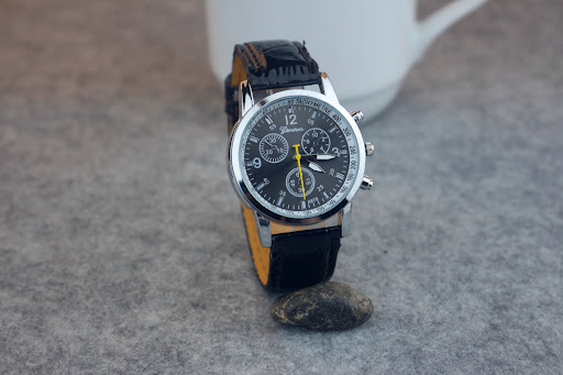 Title 6, Classic Three-eye Casual Fashion Quartz Watch. ...