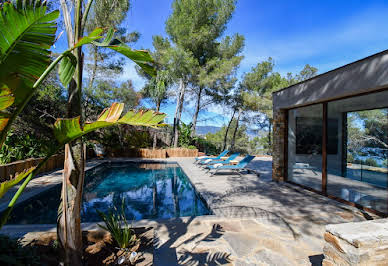 Villa avec piscine en bord de mer 5