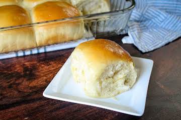 Amish "Fancy" Butter and Egg Dinner Rolls