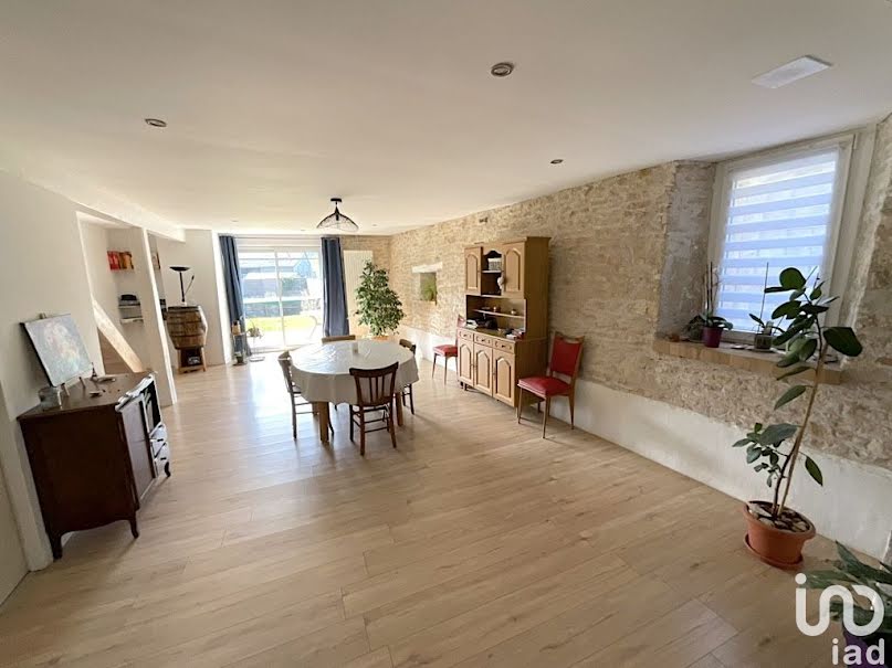 Vente maison 6 pièces 221 m² à Vanne (70130), 178 500 €