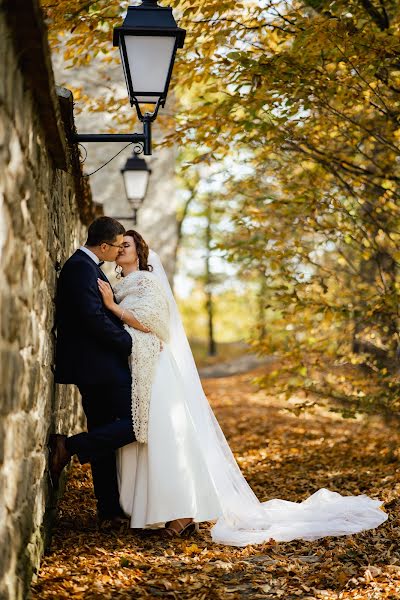 Fotógrafo de casamento Iwona Wiesław Szczurowie (alfakadr). Foto de 22 de dezembro 2021