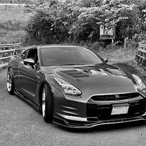 NISSAN GT-R R35