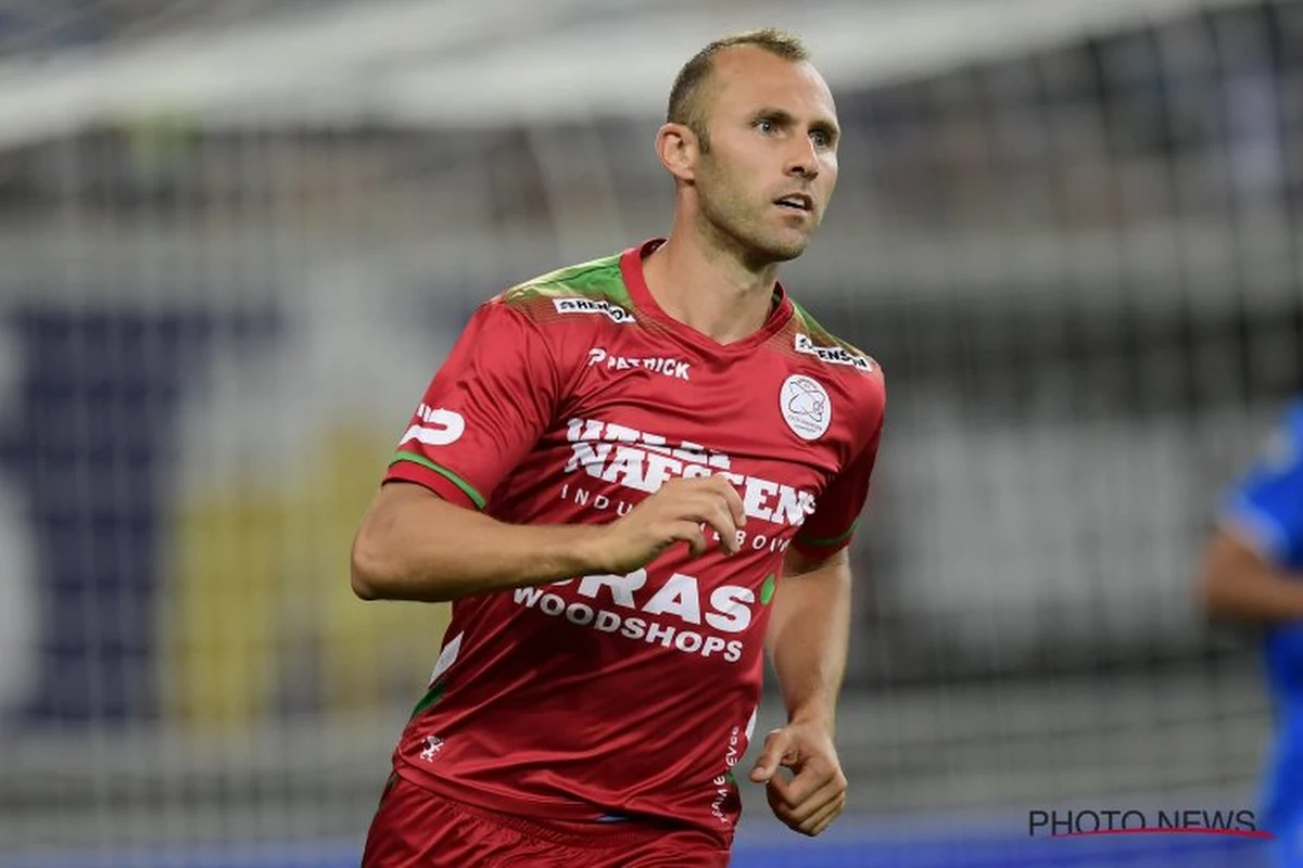 Opstelling van Davy De fauw voor de Legends Game: Thomas Buffel, goalgetter en ook enkele minder bekende namen 