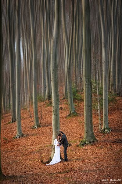 Fotografo di matrimoni Dariusz Tyrpin (tyrpin). Foto del 1 dicembre 2016