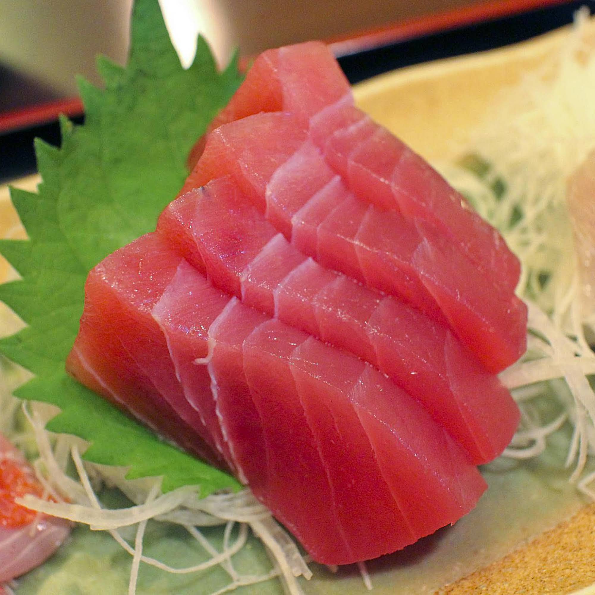 tuna sashimi