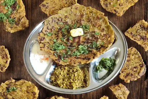 Onion Thalipeeth