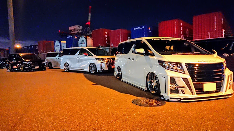 アルファードのゆまきちさんありがとうございました😊・iris international・品川埠頭からのイタリア・帰り下道20号道悪インナースリまくり・エロP〜LPなれるか❓俺に関するカスタム事例の投稿画像1枚目