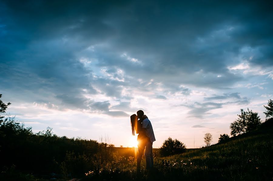 Fotógrafo de bodas Aleks Sukhomlin (twoheartsphoto). Foto del 11 de mayo 2016