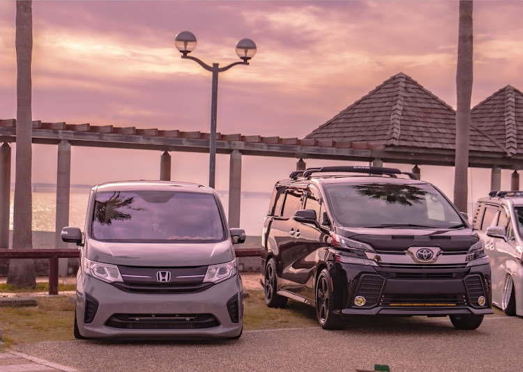 ステップワゴンのTHE VAN FEELS・US趣向的ミニバンMT・それぞれのUSスタイル・繋がりに感謝・最高の思い出ありがとうに関するカスタム事例の投稿画像17枚目