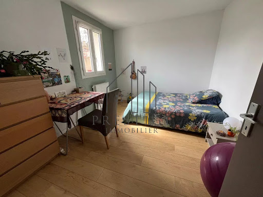 Apartment 5