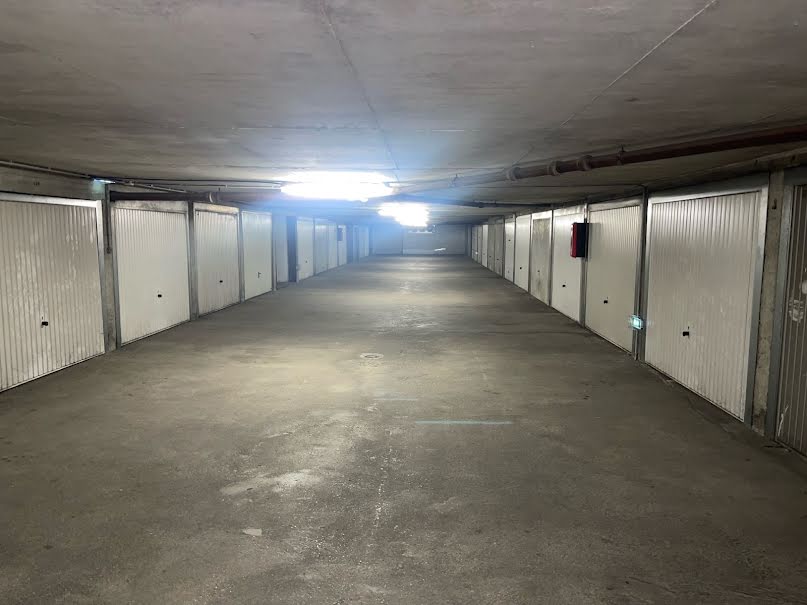 Vente parking  15 m² à Dijon (21000), 21 000 €