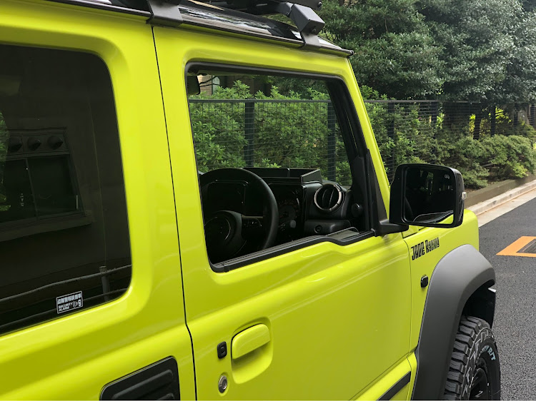 ジムニーシエラのマットブラック塗装・塗装・DIY・JB74・ジムニーに関するカスタム事例の投稿画像10枚目