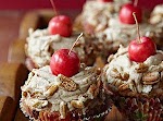 Caramel Apple Cupcakes was pinched from <a href="http://www.myrecipes.com/recipe/caramel-apple-cupcakes-00420000006357/" target="_blank">www.myrecipes.com.</a>