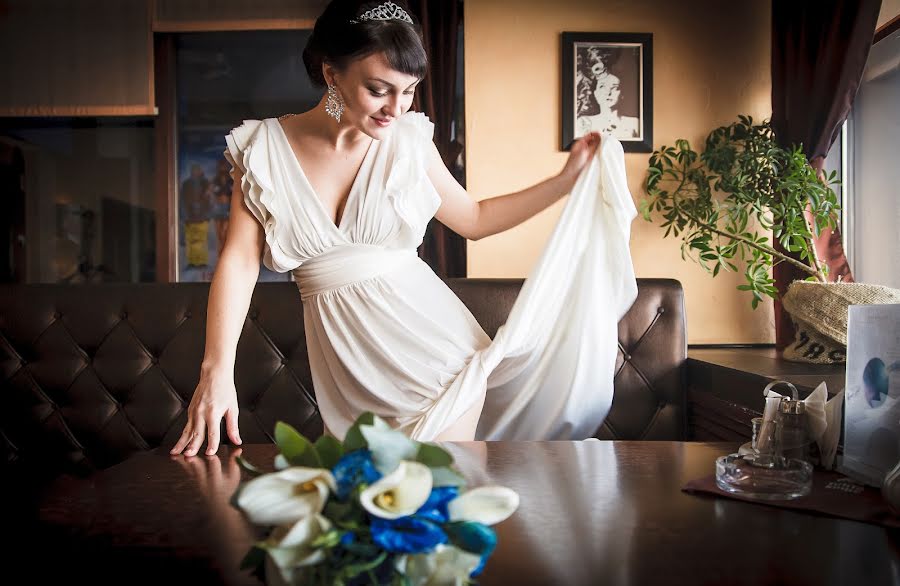 Wedding photographer Lana Yasnaya (lanaphotographe). Photo of 2 February 2014
