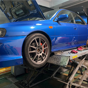 インプレッサ WRX GC8