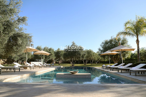 Propriété avec jardin 1