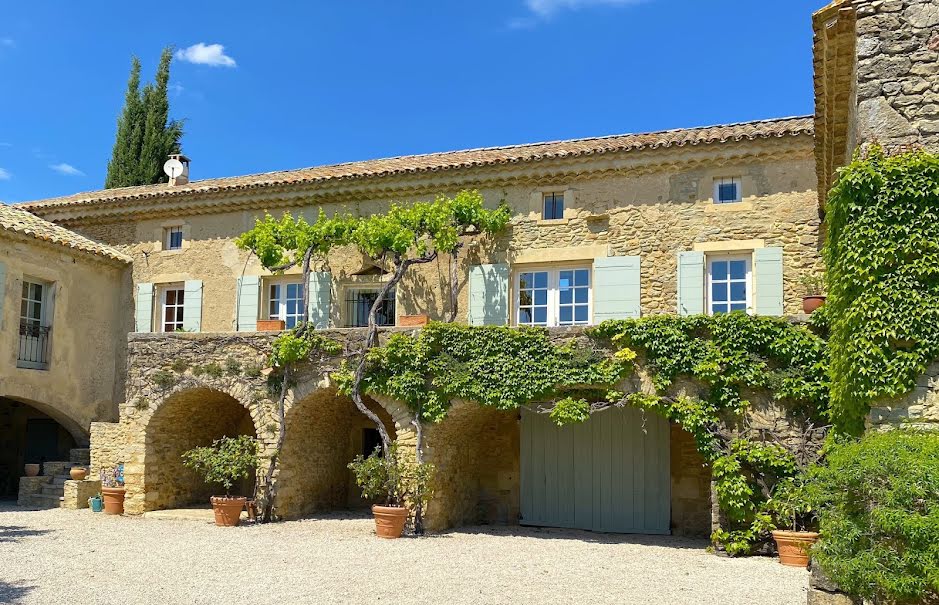 Vente propriété 12 pièces 360 m² à Uzès (30700), 1 495 000 €