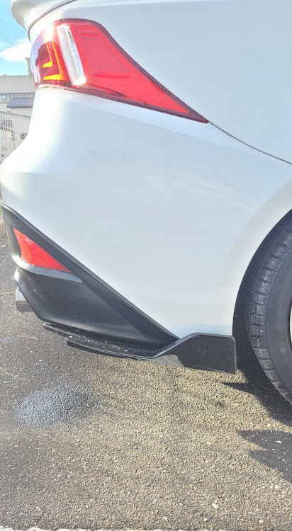 ISのLEXUS IS・リアカナード・DIY・新年初カスタム・今年もよろしくお願いしますに関するカスタム事例の投稿画像2枚目