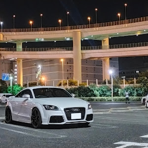 TT RS クーペ A5