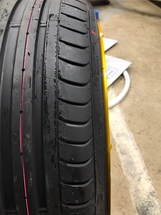 A7 スポーツバックのアウディ・欧州車・A7スポーツバック・11J 4本通し・引っ張りタイヤに関するカスタム事例の投稿画像1枚目