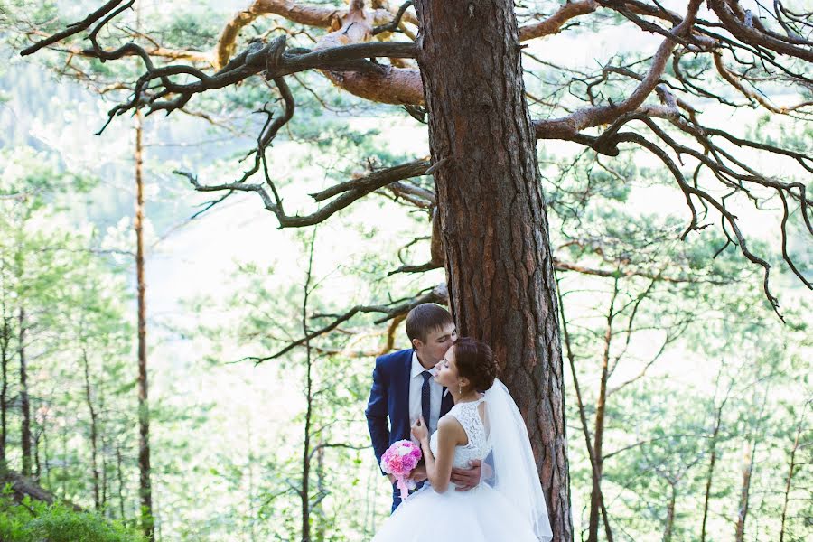 Fotógrafo de bodas Natalya Burdina (sensualphoto). Foto del 16 de julio 2014