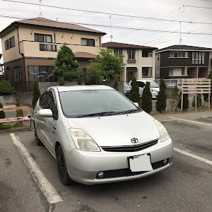 プリウス NHW20