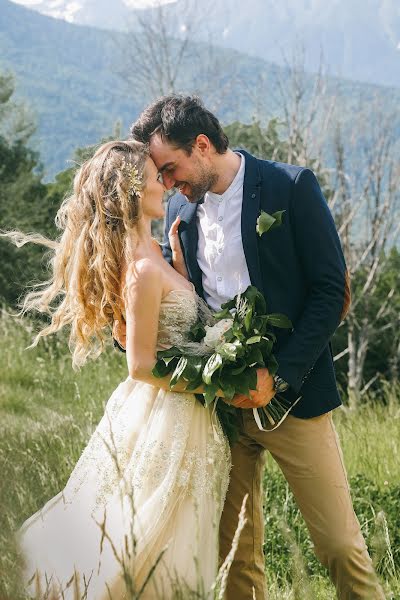 Fotografo di matrimoni Mariya Kamushkina (sochiwed). Foto del 2 maggio 2020