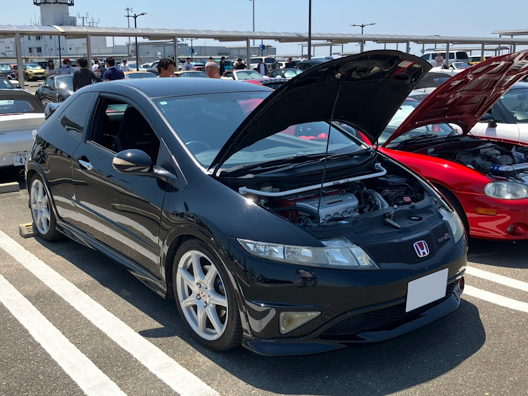 シビックタイプRユーロの佐賀空港おはあり・ドライブ・オフ会・フォグランプガーニッシュに関するカスタム事例の投稿画像7枚目